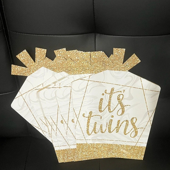 TWINS BABY SHOWER LOT. 10 centerpieces, 72 Cupcake Toppers, 1 Game - Picture 4 of 7